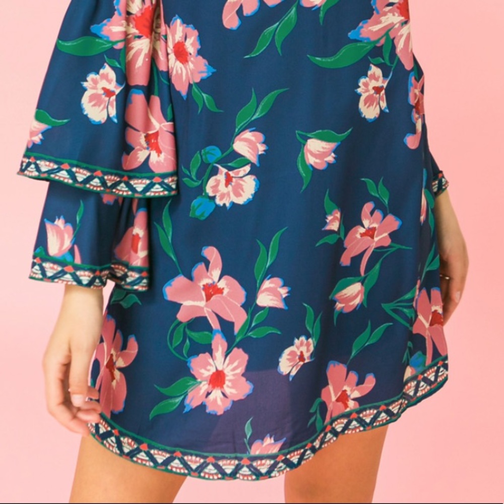 Flying Tomato Choker Neck Shift Dress - Picture 6 of 9